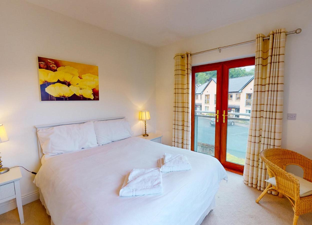 Lakeside Holiday Homes - Type B By Trident Holiday Homes Killaloe Bagian luar foto